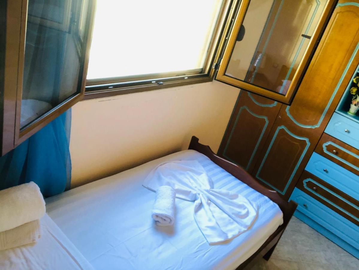 Comfort Guest Rooms Vila Hm Саранда Экстерьер фото