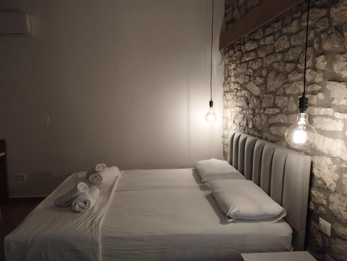 Comfort Guest Rooms Vila Hm Саранда Экстерьер фото