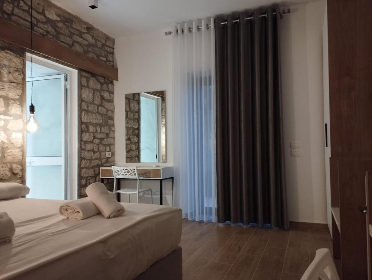 Comfort Guest Rooms Vila Hm Саранда Экстерьер фото