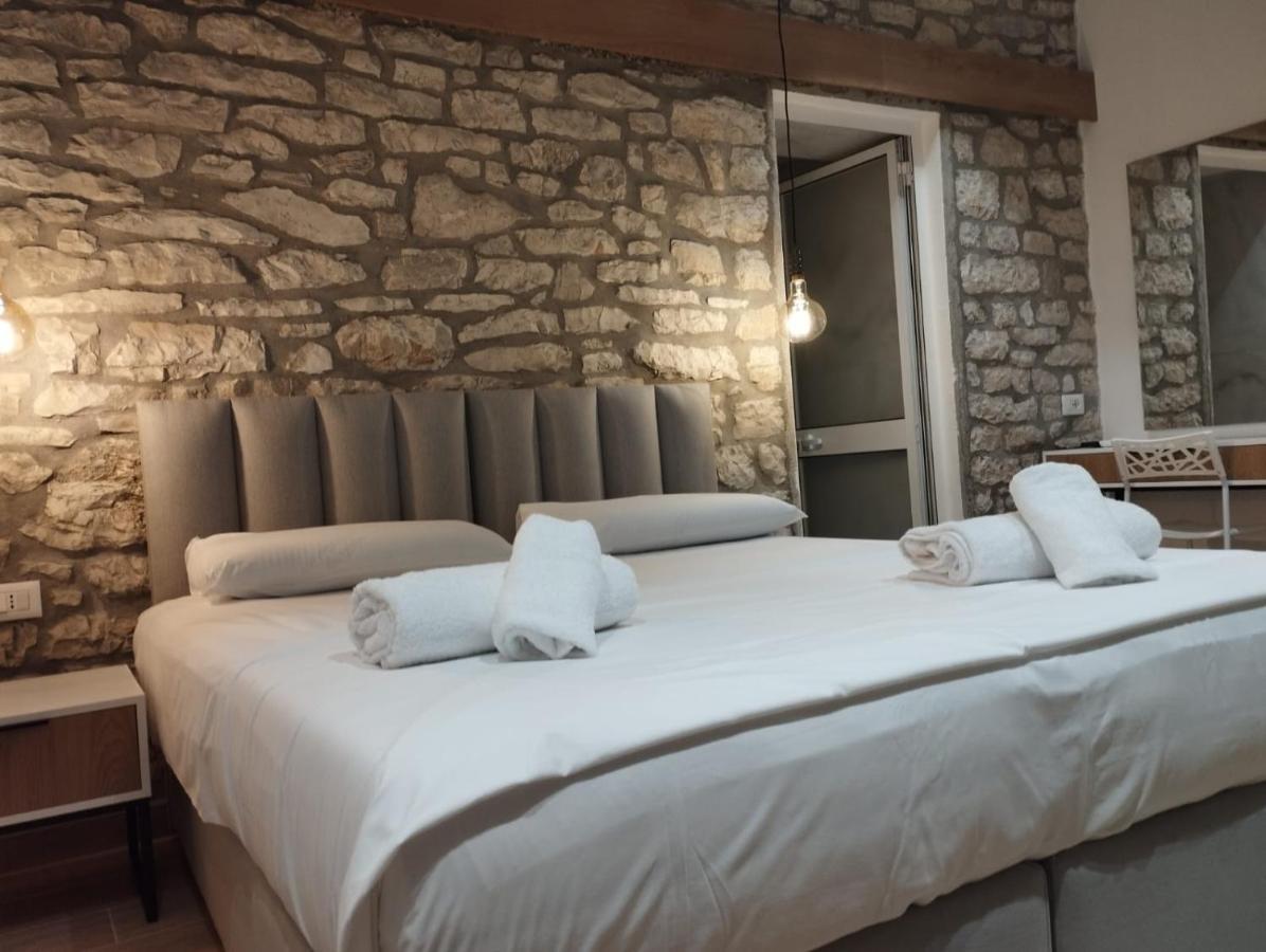 Comfort Guest Rooms Vila Hm Саранда Экстерьер фото