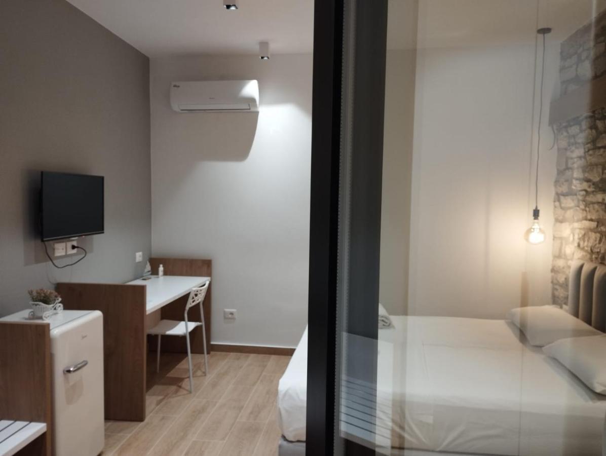 Comfort Guest Rooms Vila Hm Саранда Экстерьер фото