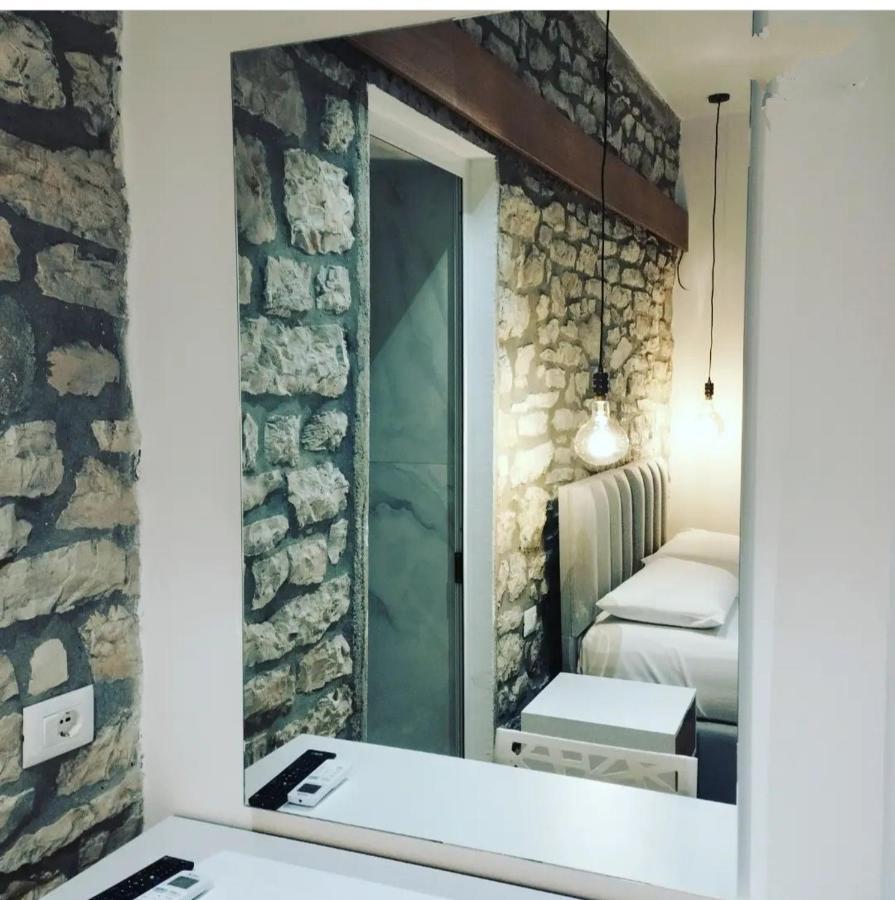 Comfort Guest Rooms Vila Hm Саранда Экстерьер фото