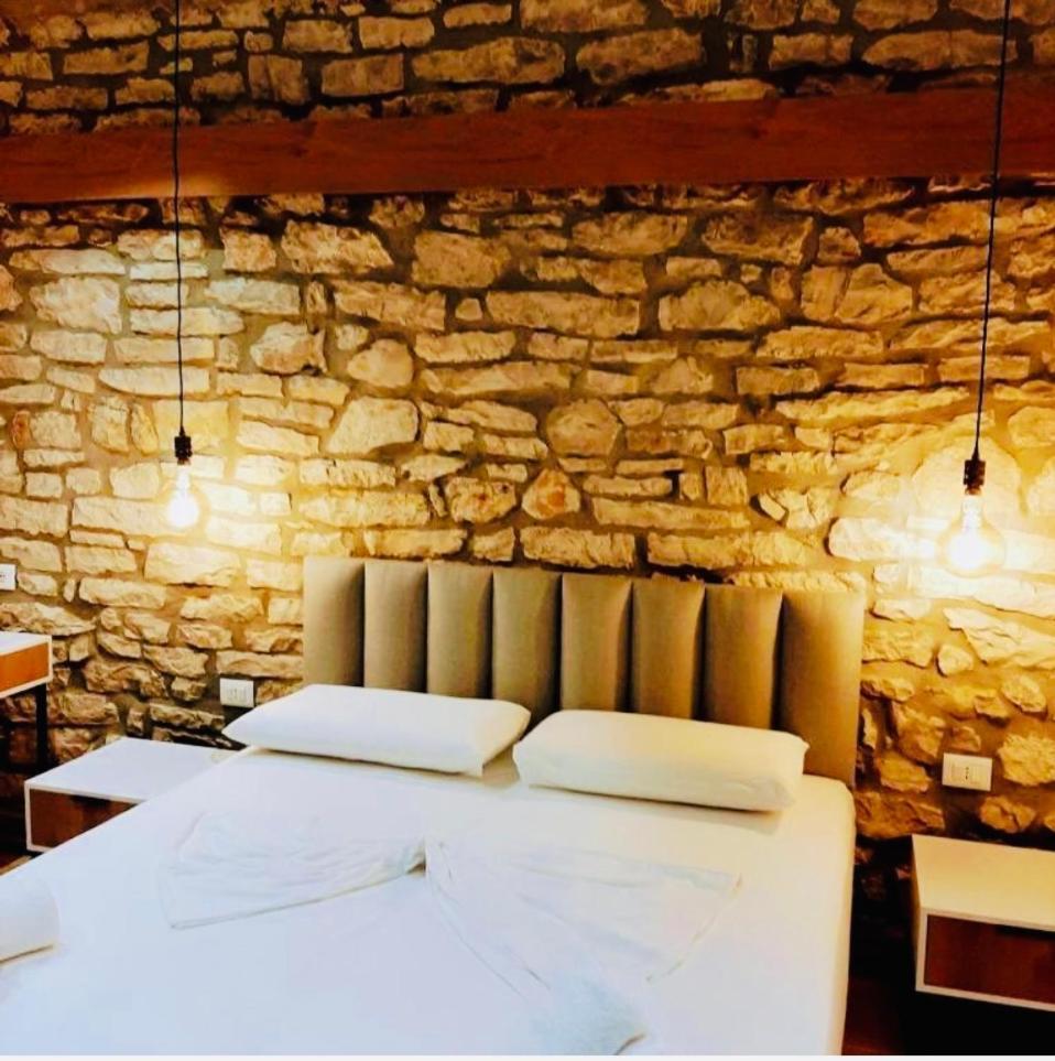 Comfort Guest Rooms Vila Hm Саранда Экстерьер фото