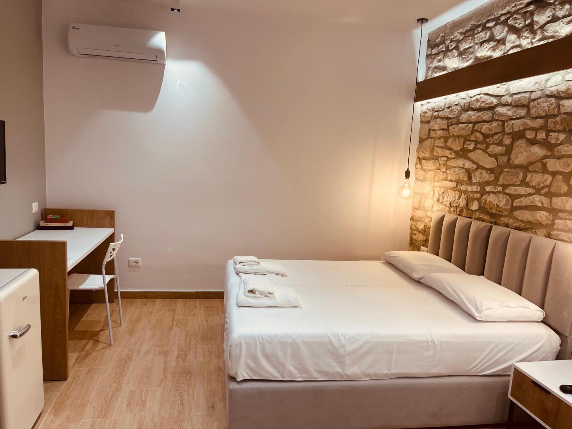 Comfort Guest Rooms Vila Hm Саранда Экстерьер фото